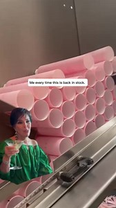 Cellulite’s worst nightmare.Our Anti-Cellulite Lotion is an all-over miracle lotion that works to revive the skin’s youthful elasticity and structure. #SkincareEssentials #BodyBlendzMagic #BodyBlendz #SkincareSecrets #cellulitetreatment #stretchmarks #bodyblendz #BodyblendzSale #blackfriday | BodyBlendz