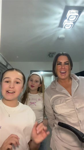 Delicious IKEA Gravy with Meatballs and Mash Recipe