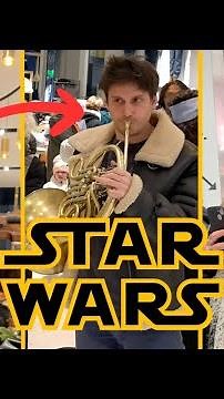 UNBELIEVABLE Star Wars Performance in French Supermarket !