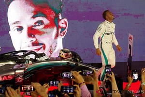Hamilton incar hattrick di Grand Prix Singapura