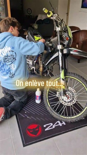 Allez ! on a franchi le pas, on a tout arraché pour un nouveau kit déco #moto #50cc #cadeau