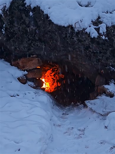 Snowstorm Bushcraft: Winter Survival Techniques