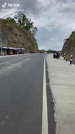 Yamaha R1M Raw Flyby | Powerful Motorcycle Sound