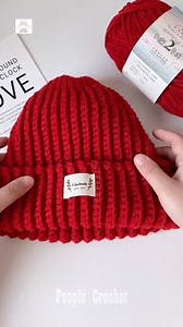 Basic Crochet Beanie Tutorial [with Pattern] This simple and beautiful beanie mimics the texture of knitting needles. Perfect for beginners… #Knitting #crochet #trends #amazonfinds | People Crochet
