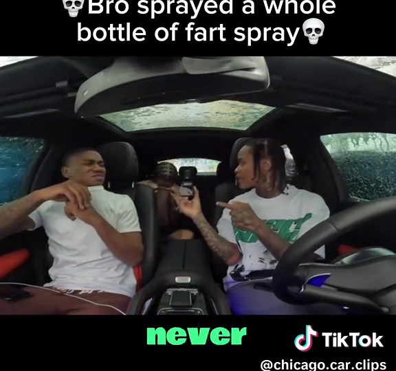 Bro wild for doing this in a carwash🤣 #christmas #prank #fart #xmas #fyp