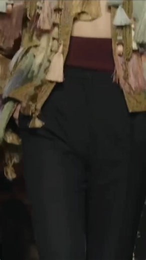 TASSELS ARE TRENDING Beautiful Tassel Assemblages from Dries Van Noten’s Fall Winter 2025/2026 Collection Thank you @Johnmvilla for alerting me to the good news #greedypeasant #tassel #tassels #fashion | Greedy Peasant