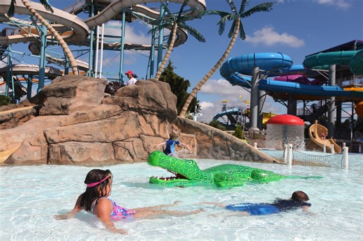 Dorney Park hiring 2K seasonal workers ahead of May opening. How to apply. What the jobs pay.