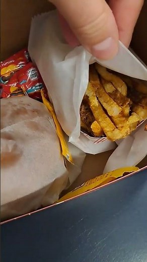 The Varsity Chili Dogs in Atlanta, Georgia are Delicious!