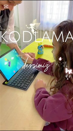 SMART MİND TR on Instagram: "🤖 Clementoni Coding Lab – Pet Bits ile tanışın! Bu interaktif robot sayesinde çocuklar; 🧠 algoritmik düşünmeyi 🧩 problem çözmeyi 🎮 oyunla kodlamayı 🐾 neden–sonuç ilişkisini keyifle öğreniyor. Ekran bağımlılığı olmadan, dokunarak ve deneyerek öğrenme ✨ Kodlama artık karmaşık değil; eğlenceli ve anlaşılır! . . . . . . #OkulÖncesi #ÇocukGelişimi #Anaokulu #EğlenceliÖğrenme #RobotikKodlama #STEM #STEAM #KodlamaOyunları #MakerAtölyesi #GörselSanatlar #DramaAtölyesi #