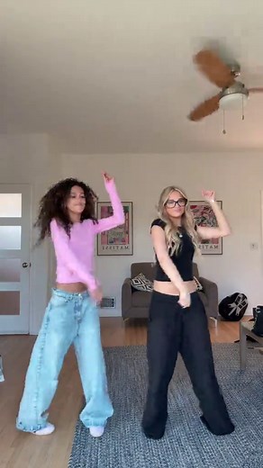 Pump It Up Dance Featuring Preslee and Deja
