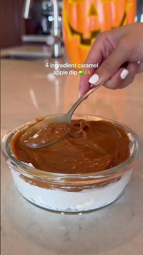 4 ingredient caramel apple dip 🍏👻