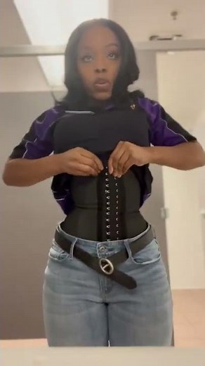 BE CAREFUL WITH WAIST TRAINING!!! #waisttrainer #corset #waisttraining #fitness FYNEPRO.com
