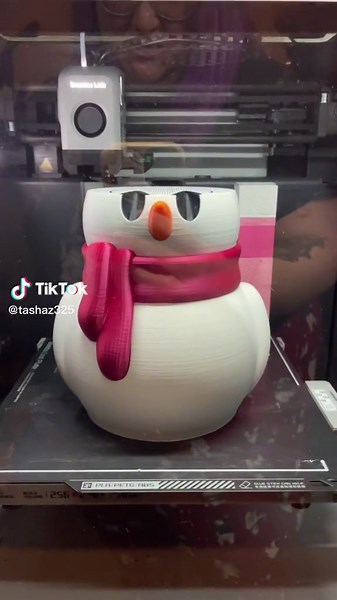 Chunky Boy 3D Printing Snowman - Filament Run Out Recovery