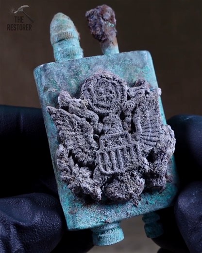 I restored a very rare trench lighter from World War II, "D-Day" 1944. Restoration of an extremely rare and beautiful WW2 Trench Lighter with US Coat of Arms. This unique lighter was found in Normandy at the sites of Allied battles with German troops. These events took place in June 1944, the so-called operation "Neptune" (D-Day) - the opening of the second front by the allied forces of the USA, Canada, Great Britain, Australia and others. More than 150,000 soldiers took part in this operation.