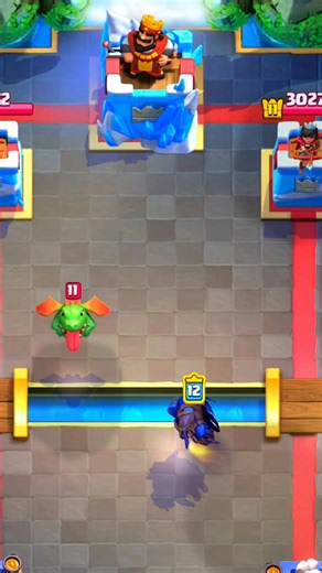 The MEGA MINION "MENACE" is 100% Broken! 🛡️🦇💎 (14k Meta) #Shorts #ClashRoyale #USA #Gaming