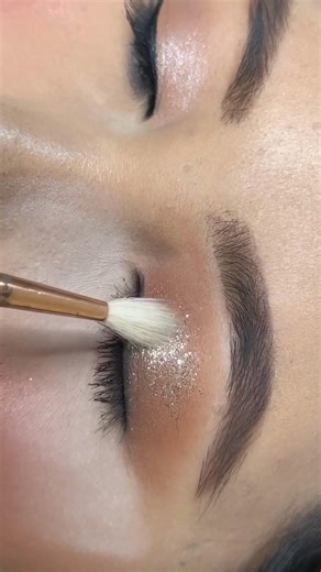 Why Your Glitter Looks Patchy + How to Use Glitter Glue Properly #glittereyes