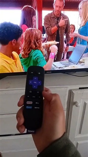 Como cambiar el idioma de Disney+ en roku TV? como cambiar el idioma en Disney plus argentina