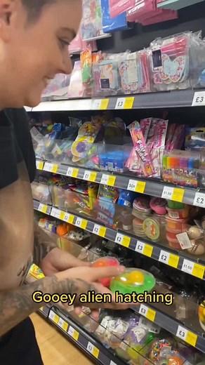 Gooey Alien Hatching Toy Unboxing Experience