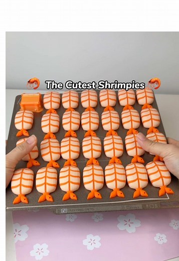 SHRIMPIESSSS 🦐 This design was such a headache 😭 the curve down the middle of the shrimp took me dayssss to figure out how to design 🥹 Blender is such a blessing & a curse 😭 #sushi #blindbox #shrimpies #kawaii #fidget
