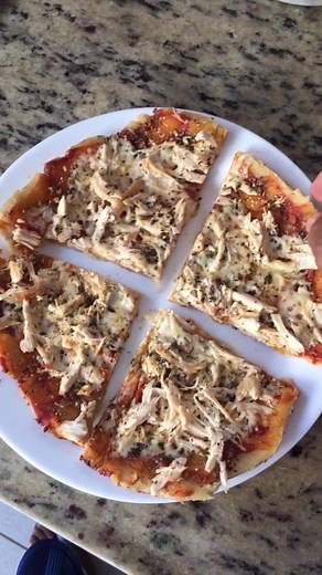 Quick and Easy Pizza Recipe for Delicious Homemade Pizza