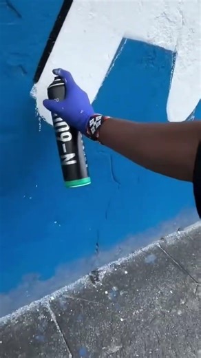 Creating a unique logo or image with precise design process