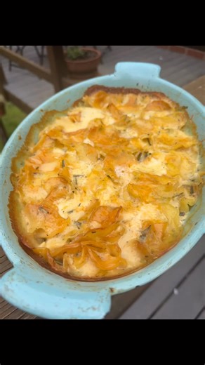 1.1K views · 12 reactions | Let’s use some #dehydrated #potatoes out of my #pantry to make a #quick and #easyrecipe! #cheesypotatoes #potato #easyrecipes #quickrecipes #homestead #food #comfortfood #fyp #reels #viralreels #goodfood #easymeals #easyfood | Folk Medicine And Remedies | Facebook