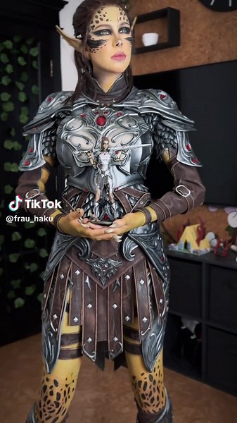 Baldur's Gate 3 Cosplay Transformation: Laezel