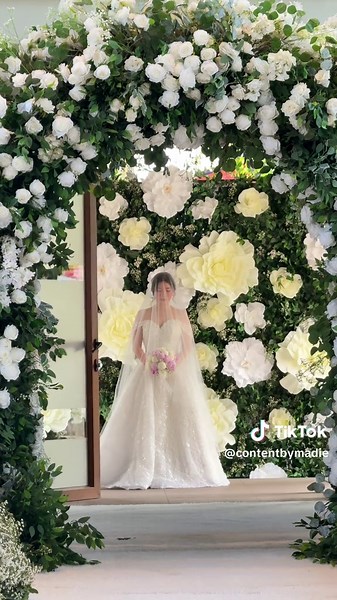 Captivating Bride Entrance Moments at a Cebu Wedding