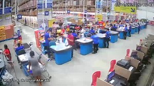 WTF! COLLAPSING SHELVES IN A BRAZILIAN SUPERMARKET