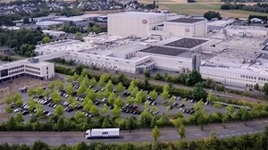 The Bulk Production of Pizza From Dough to Delivery