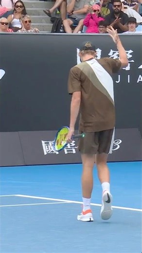 Hewitt wins a MARATHON point! 🤩