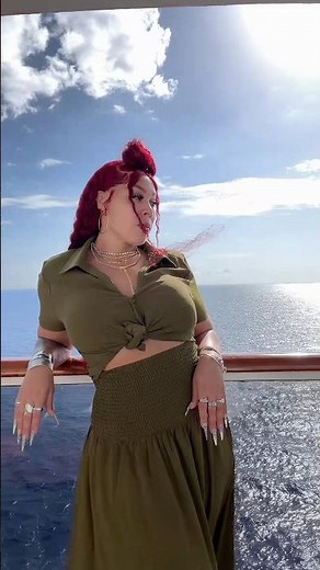 This @FashionNova Set is EVERYTHING! 😍 The View Too! Must Buy!