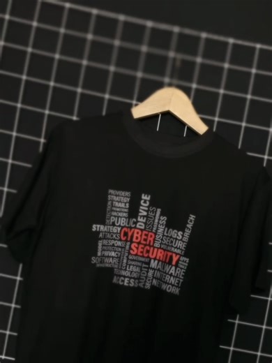 Kaos Cyber Security 😎 Nyaman dipakai ngoding, ngopi, sampai begadang debug 🖥️☕ Gaya aman, data juga aman 🔒🔥 #kaos #kaosdistro #cybersecurity #debug #kode #ngoding #fyp