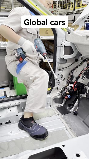 1.6M views · 10K reactions | #cars #car #fabrication #installation #production #auto #fan #fyp #reels #factory #videos #virals #fans #viral #foryou #reelsfb #reelsvideo #viralreels #video #auto #automobile #followus #explore #explorepage #facebookreels | Global Cars | Facebook
