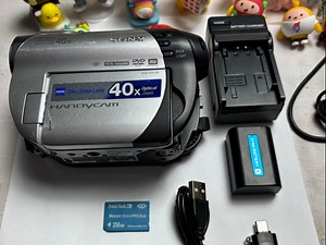 ➗原装进口索尼DCR-DVD108摄像机，复古DV，光盘DV，功能完好无维修，卡尔蔡司镜头，40倍光学变焦 样张实拍，坚持一机一拍