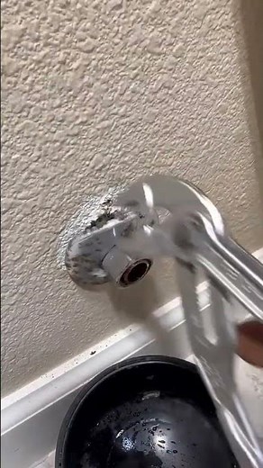 Replacing a compression angel stop cock #plumbing #plumbing #plumbing #plumbing