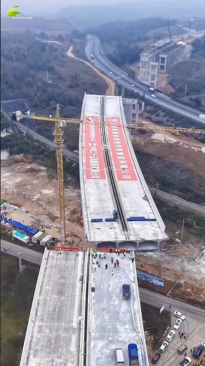 How Can Engineers Rotate a 36,000-Ton Bridge? 😱🌉 The Technology Explained | #Shorts
