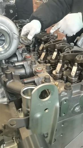 Valve Lash Adjustment with Feeler Gauge📏#dieselengine #engineassembly #marinediesel #factorylife