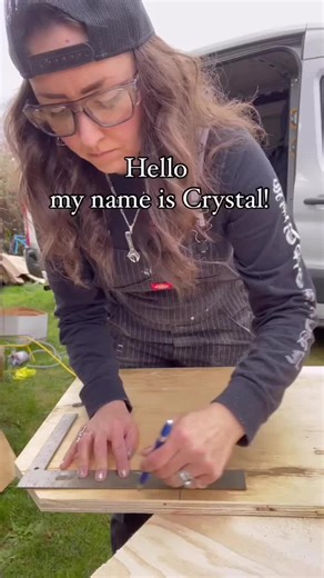 Hello! Welcome to my page! If you watched the entire reel, thank you cause I’m not going to repeat myself in this caption😆 But I will say I love the creative community I have found on social media. So many talented individuals and great people from all around the globe! Way more love and support than haters. I have learned so much and enhanced my skills since I started this online journey a few years back. So thank you all for sharing and supporting!! Let’s be creative and learn together 😎✌🏻 