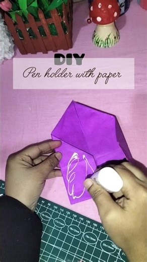 DIY pen holder with paper.