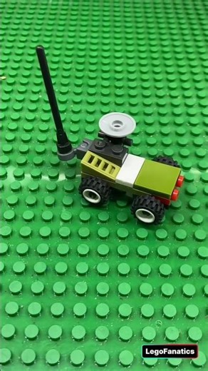 LEGO Assembly Building A Micro Scout Vehicle l Set 61