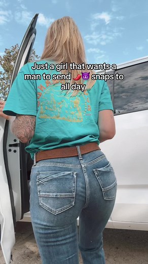 Riley Roscato (@reelingwithriley)’s videos with original sound - 🎵🪐✨