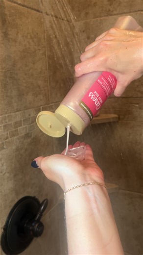 We managed to bottle up perfection just for you. 😌 #caress #showerscents #showertime #itsperfect #bodywash #smellgood