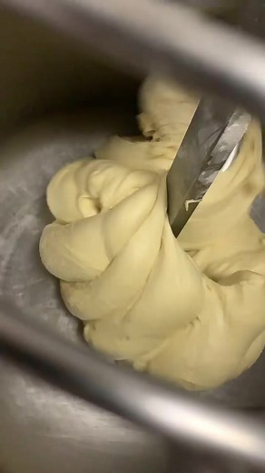 Xxl croissant ! By chef : #johanmartin #viennoiserie #hamidotaibi #artist | French pastry chefs