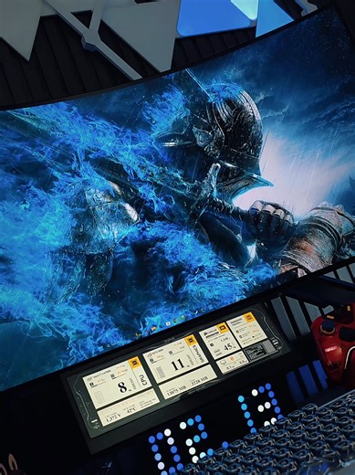 Melina's Stunning Blue Look in Tech Setup