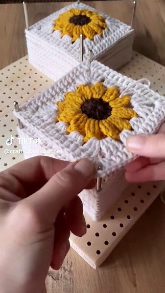 Crochet Pattern Sunflower Granny Square
