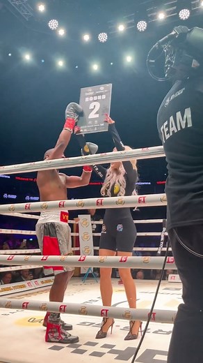 Carla Howe | @floydmayweather thanks for dancing with me in the ring 😂 | Instagram