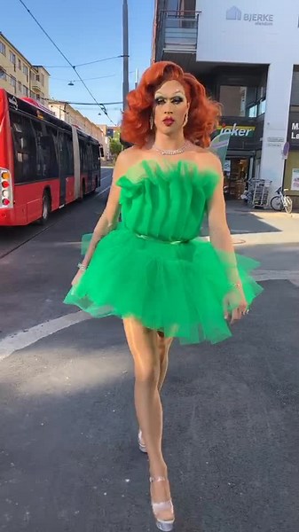 Sissy Catwalk Challenge with Drag Queen Pamela