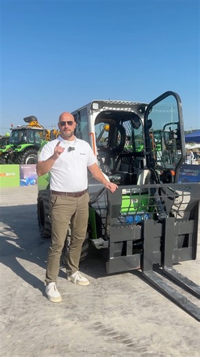 LiuGong Deutschland on Instagram: "🚨 Euer neues Multitool – und es ist elektrisch! 🚨 Unser Country Manager Matthias Mähler gibt euch im Reel einen exklusiven Vorgeschmack auf den neuen elektrischen Skidsteer von LiuGong! ⚡️ Dieser wendige Kompaktlader ist euer bester Freund für Höfe, Hallen und enge Baustellen. Er ist leise, kraftvoll und ein echtes Multitalent! 🔄 Super wendig: Kommt in jeden Winkel. 💪 E-Power pur: Sofortiges Drehmoment für schnellen Materialumschlag. 🤫 Flüsterleise: Perfek