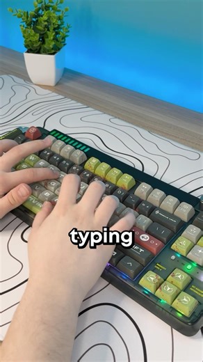 This Keyboard Looks Like a SPACESHIP… 🤯🚀